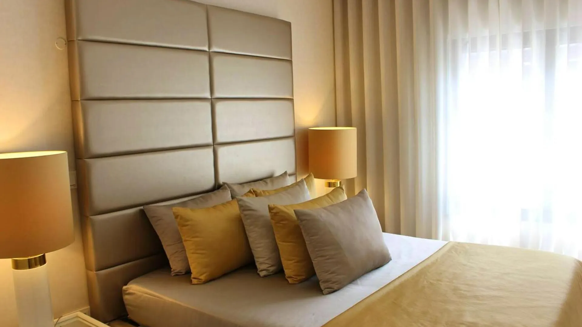2 Bedrooms Apartement With Shared Pool And Wifi At Lisbon contacts